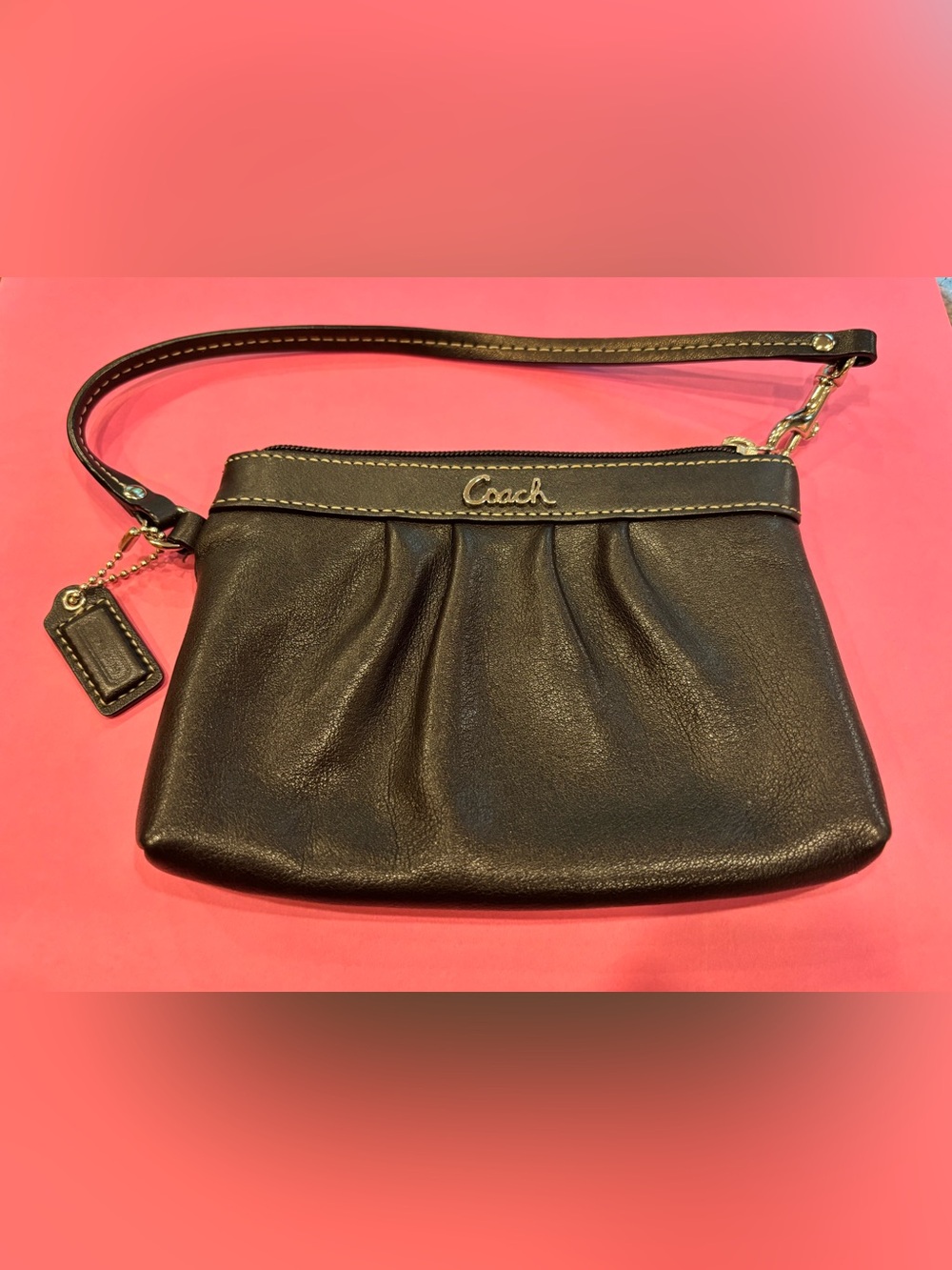 Coach Ashley Black Leather Pleated Zipper Wristlet F43431 BNWOT Mint Condition